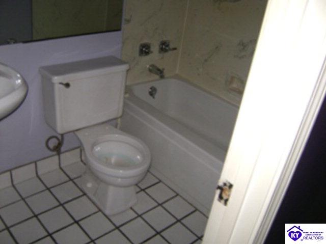 Listing Picture 364 Crescent Spring Drive Louisville, KY 40206 MLS HK10003418