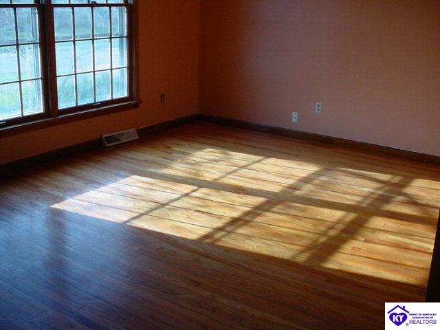 Listing Picture 1133 Glennwood Drive Radcliff, KY 40160 MLS HK10003383