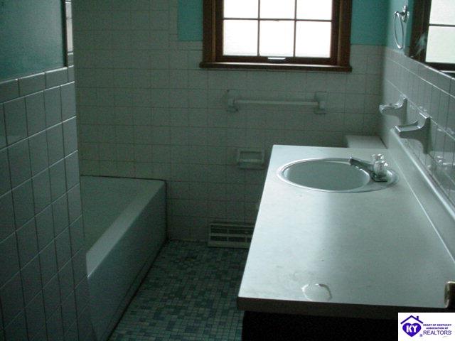 Listing Picture 1133 Glennwood Drive Radcliff, KY 40160 MLS HK10003383