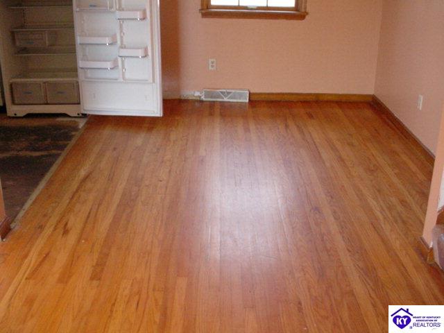 Listing Picture 1133 Glennwood Drive Radcliff, KY 40160 MLS HK10003383