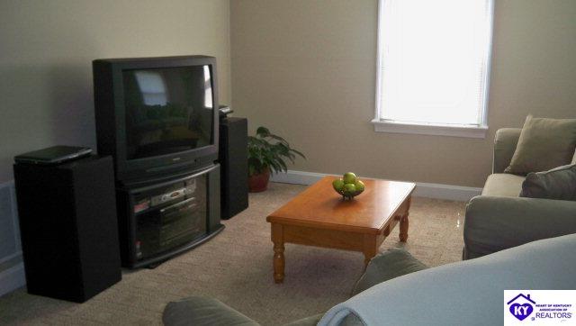 Listing Picture 701 Westview Drive Elizabethtown, KY 42701 MLS HK10003605