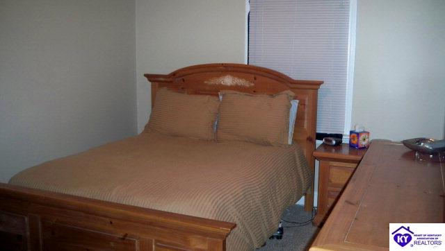 Listing Picture 701 Westview Drive Elizabethtown, KY 42701 MLS HK10003605