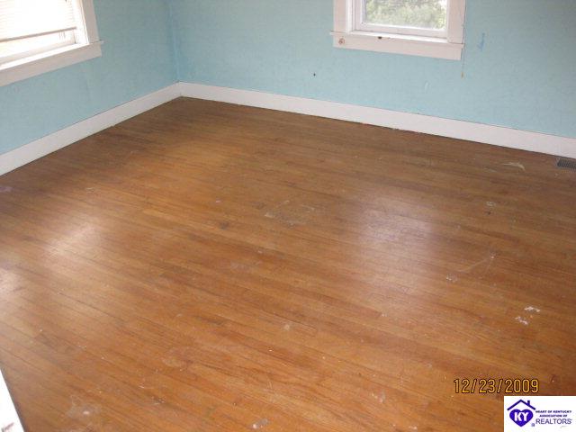 Listing Picture 120 E Garnettsville Road Muldraugh, KY 40155 MLS HK10003863