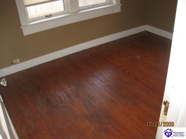 Listing Picture 120 E Garnettsville Road Muldraugh, KY 40155 MLS HK10003863