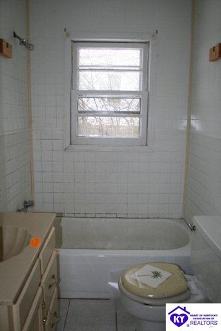 Listing Picture 109 W Walnut Campbellsville, KY 42718 MLS HK10004015