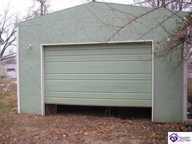 Listing Picture 121 W Caroline Street Irvington, KY 40146 MLS HK10004040