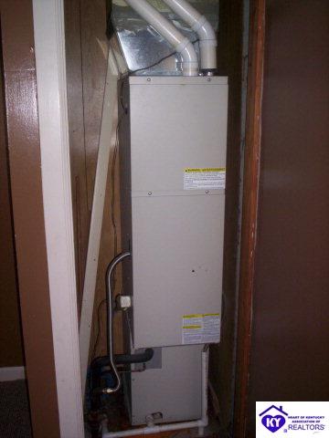 Listing Picture 102 Valley View Drive Vine Grove, KY 40175 MLS HK10004202