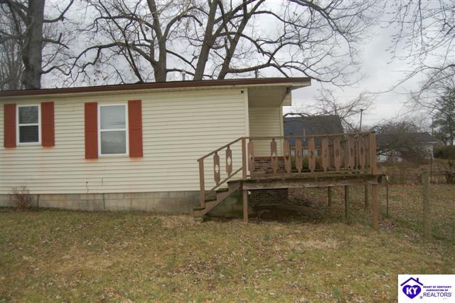 Listing Picture 215 Chestnut Street Campbellsville, KY 42718 MLS HK10004215