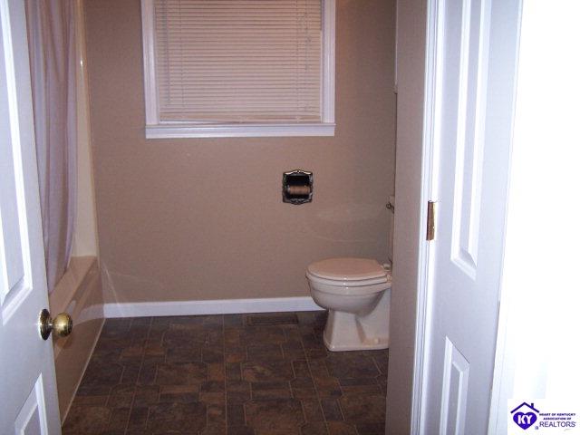 Listing Picture 308 Walnut Street Cave City, KY 42127 MLS HK10004239