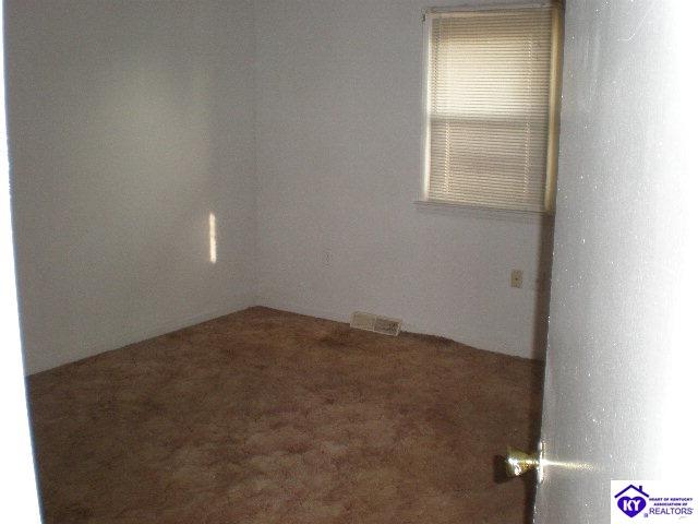 Listing Picture 206 Lakewood Drive Elizabethtown, KY 42701 MLS HK10004269