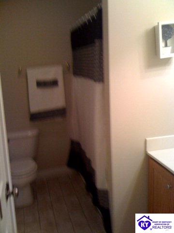 Listing Picture 107 Emory Court Bardstown, KY 40004 MLS HK10004295