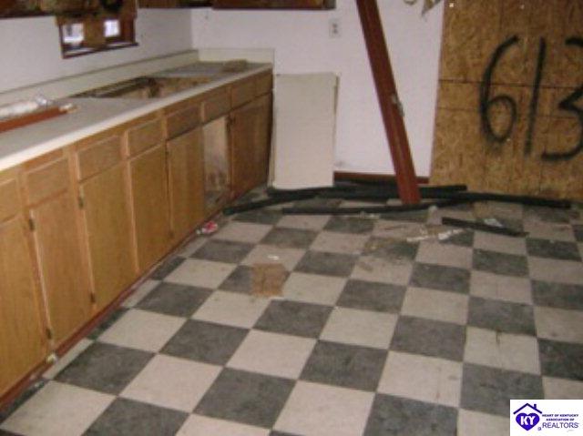 Listing Picture 613 N 27th Street Louisville, KY 40212 MLS HK10004498