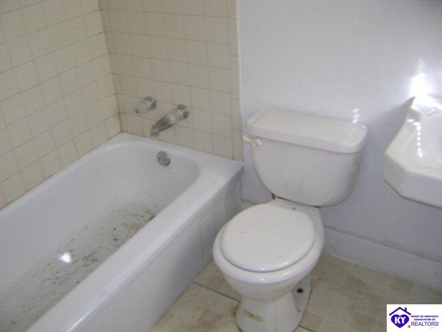 Listing Picture 9713 El Prado Street Louisville, KY 40272 MLS HK10004511