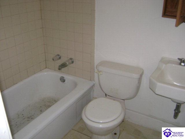 Listing Picture 9713 El Prado Street Louisville, KY 40272 MLS HK10004511