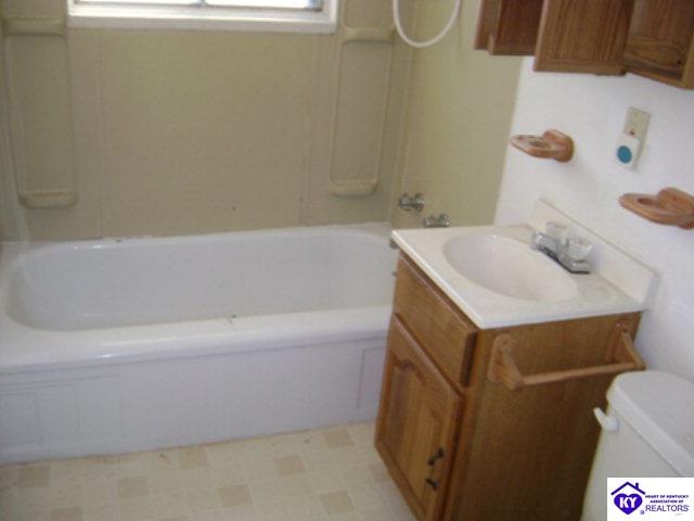 Listing Picture 9713 El Prado Street Louisville, KY 40272 MLS HK10004511