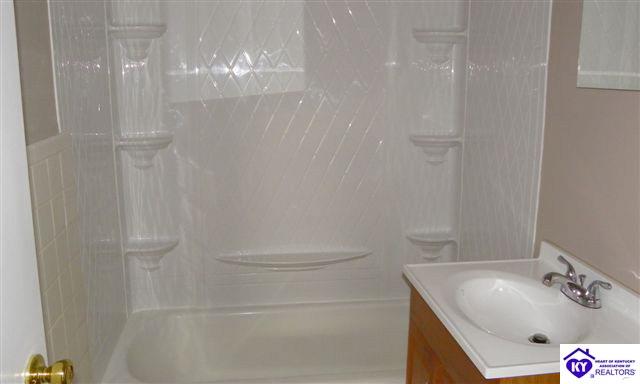 Listing Picture 503 Diecks Drive Elizabethtown, KY 42701 MLS HK10004518