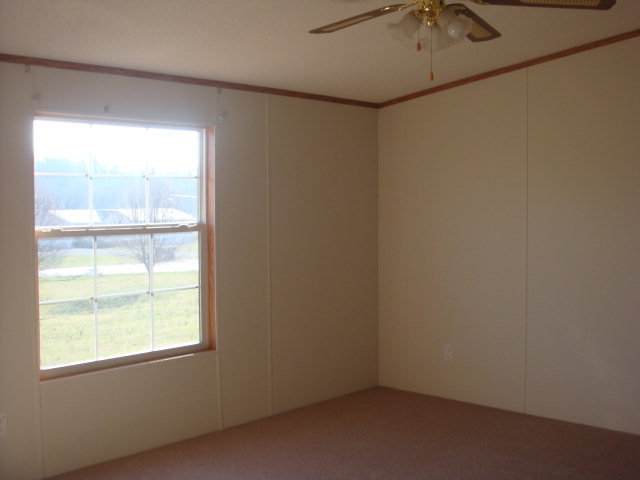 Listing Picture 990 Viers Lane Vine Grove, KY 40175 MLS HK10004616