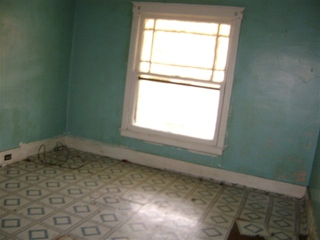 Listing Picture 644 Cecil Avenue Louisville, KY 40211 MLS HK10005003