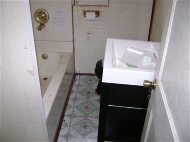 Listing Picture 644 Cecil Avenue Louisville, KY 40211 MLS HK10005003