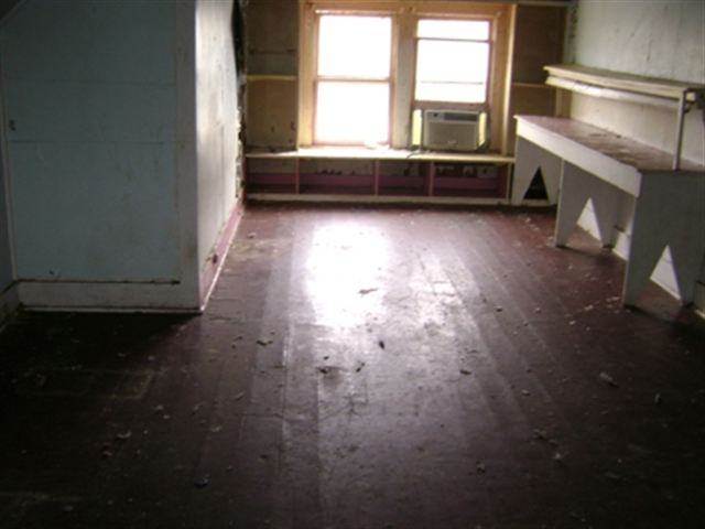 Listing Picture 644 Cecil Avenue Louisville, KY 40211 MLS HK10005003