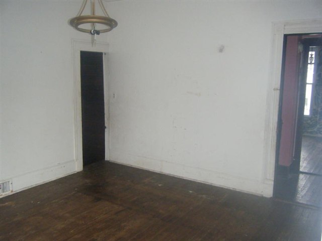 Listing Picture 301 E 3rd Street Hardinsburg, KY 40143 MLS HK10005055