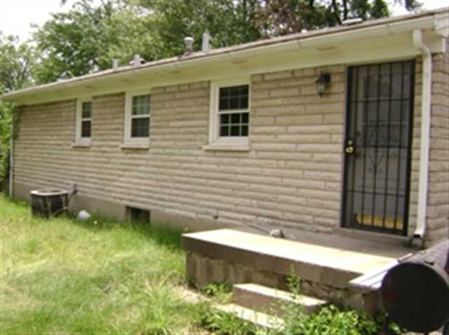 Listing Picture 4335 Bayberry Drive Louisville, KY 40216 MLS HK10005064