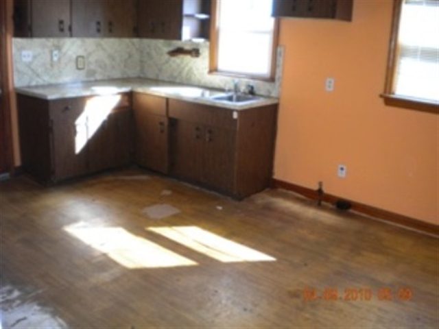 Listing Picture 3415 Barkwood Road Louisville, KY 40216 MLS HK10005229