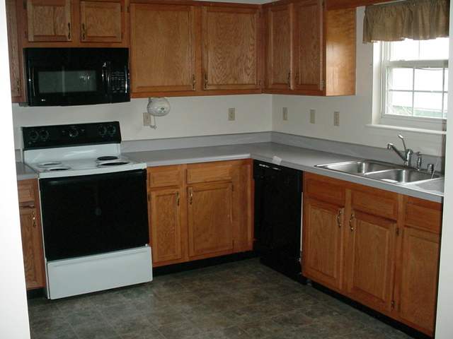 Listing Picture 106 Laurel Court Elizabethtown, KY 42701 MLS HK10005422