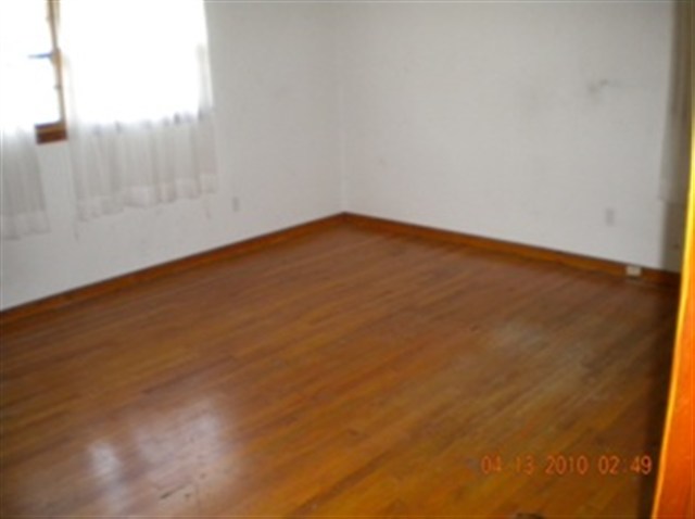 Listing Picture 2006 Auburn Drive Louisville, KY 40216 MLS HK10005544