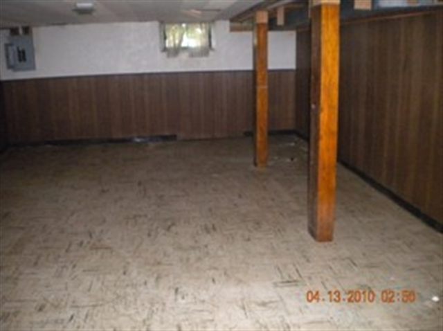 Listing Picture 2006 Auburn Drive Louisville, KY 40216 MLS HK10005544