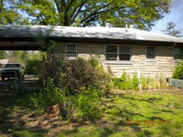 Listing Picture 2006 Auburn Drive Louisville, KY 40216 MLS HK10005544