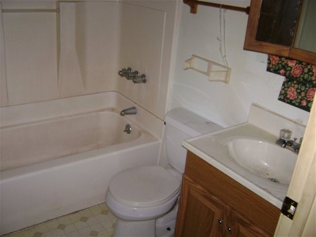 Listing Picture 4607 Balaton Drive Louisville, KY 40219 MLS HK10005645