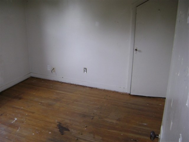 Listing Picture 4308 Taylor Boulevard Louisville, KY 40215 MLS HK10005732