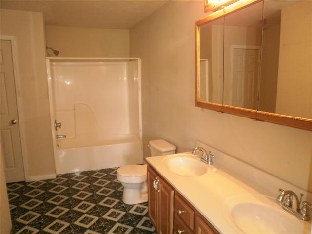 Listing Picture 5390 Hardinsburg Road Fordsville, KY 42343 MLS HK10009444