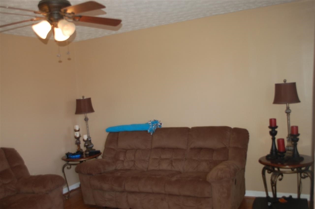 Listing Picture 107 Mayfield Drive Campbellsville, KY 42718 MLS HK10023544