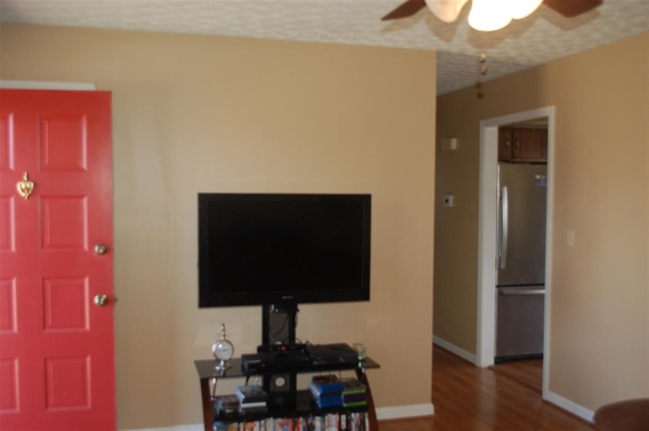 Listing Picture 107 Mayfield Drive Campbellsville, KY 42718 MLS HK10023544