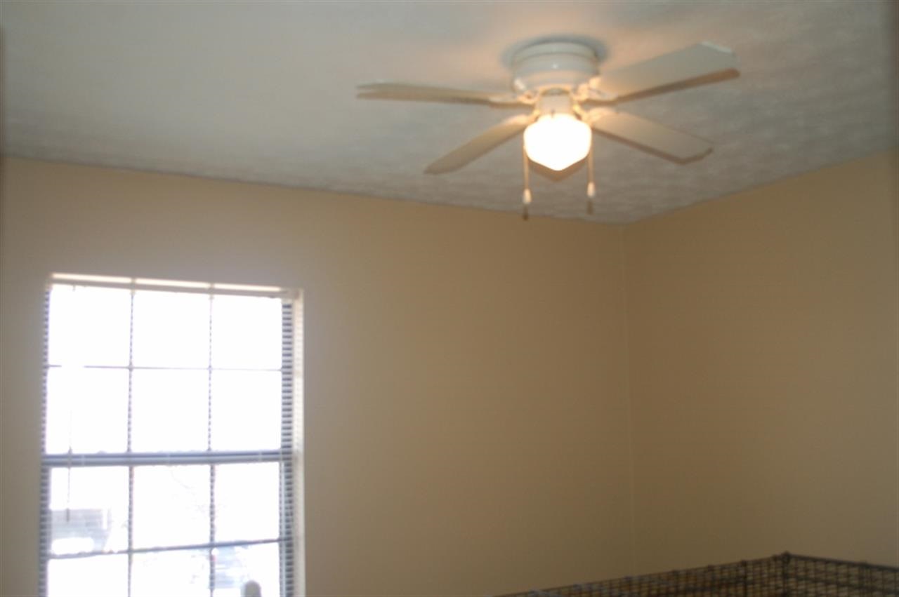 Listing Picture 107 Mayfield Drive Campbellsville, KY 42718 MLS HK10023544