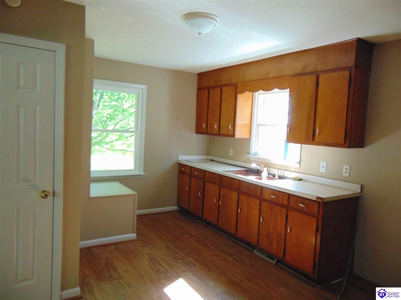 Listing Picture 251 County Barn Road Munfordville, KY 42765 MLS HK10044413