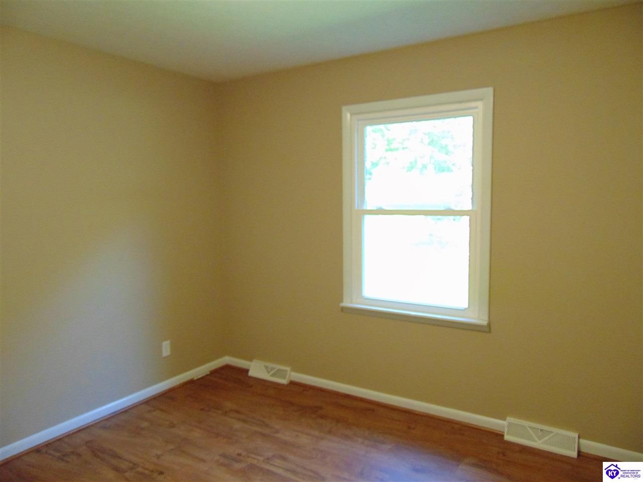 Listing Picture 251 County Barn Road Munfordville, KY 42765 MLS HK10044413