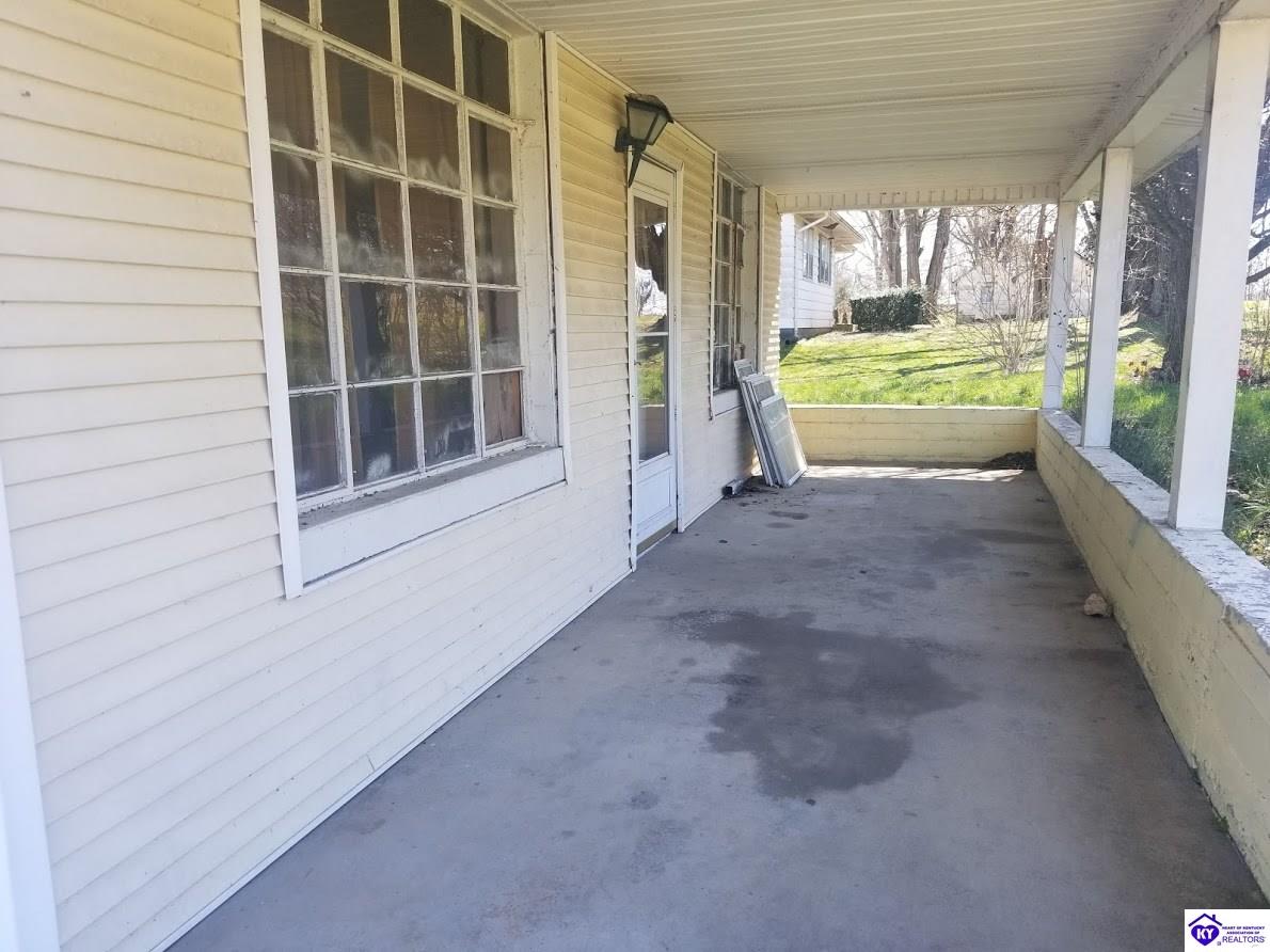 Listing Picture 4950 Hodgenville Road Campbellsville, KY 42718 MLS HK10047464