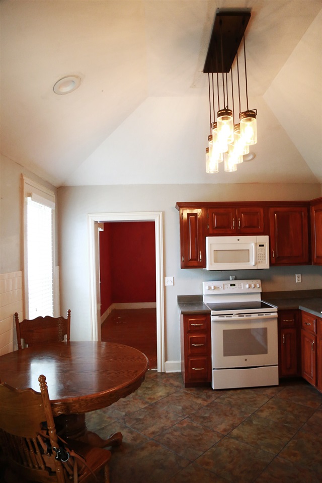 Listing Picture 425 S Central Avenue Campbellsville, KY 42718 MLS HK10047976