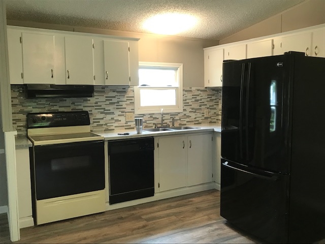 Listing Picture 60 Axtel Circle Loop McDaniels, KY 40152 MLS HK10048067