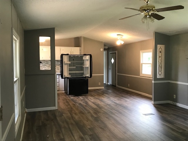 Listing Picture 60 Axtel Circle Loop McDaniels, KY 40152 MLS HK10048067