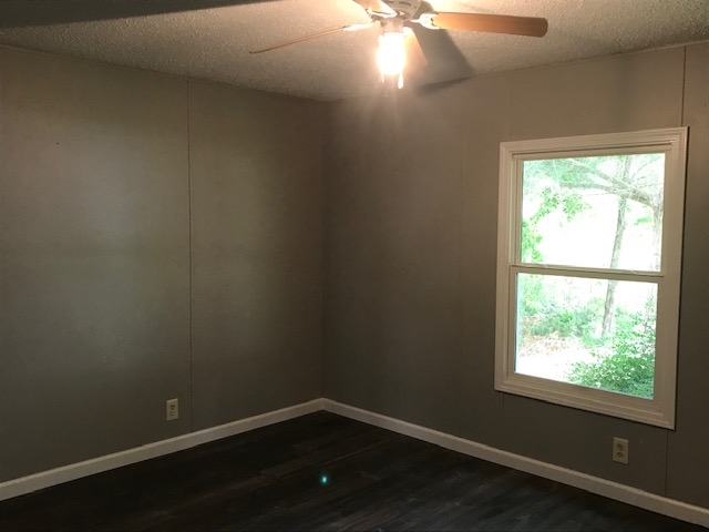 Listing Picture 60 Axtel Circle Loop McDaniels, KY 40152 MLS HK10048067