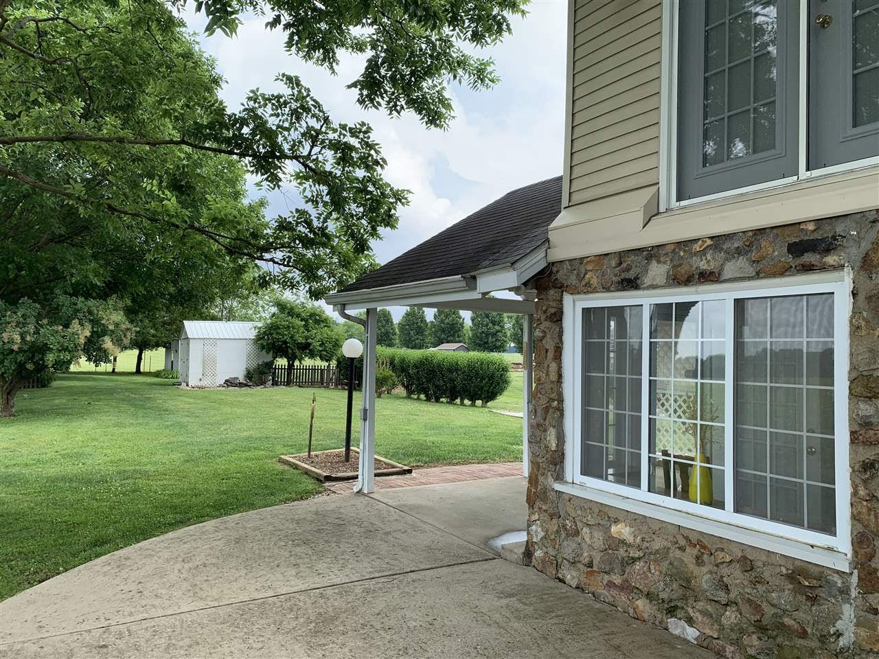 Listing Picture 3658 Old Columbia Road Campbellsville, KY 42718 MLS HK10048535