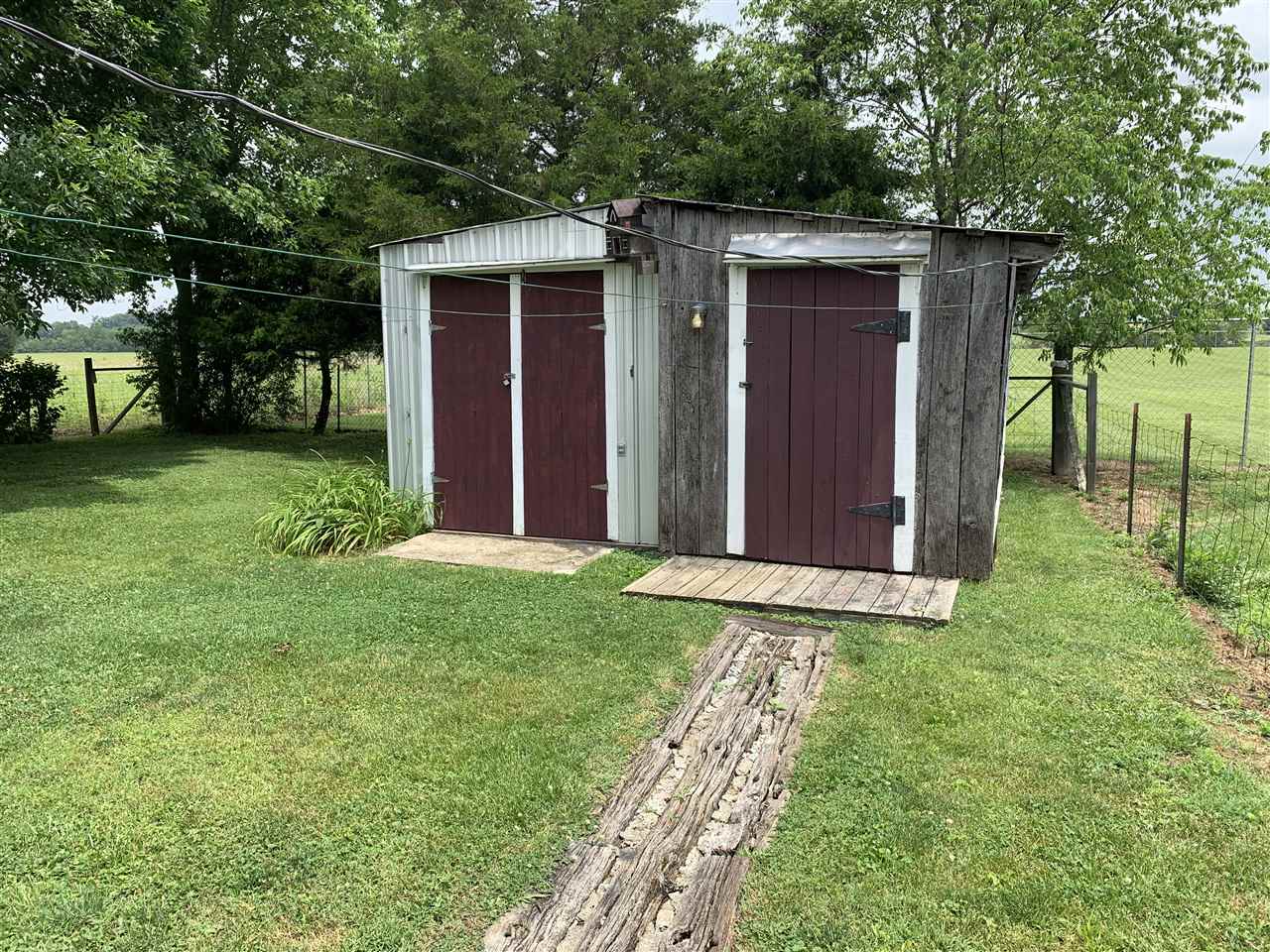 Listing Picture 3658 Old Columbia Road Campbellsville, KY 42718 MLS HK10048535