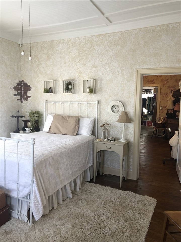 Listing Picture 1121 Elm Street West Point, KY 40177 MLS HK10048747