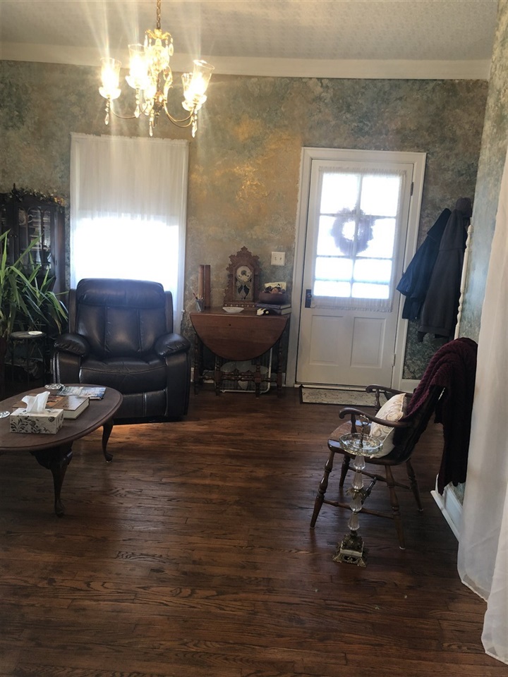 Listing Picture 1121 Elm Street West Point, KY 40177 MLS HK10048747