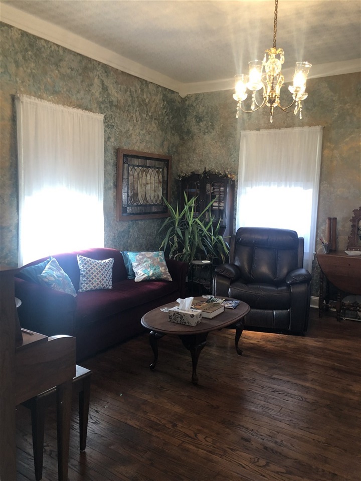 Listing Picture 1121 Elm Street West Point, KY 40177 MLS HK10048747