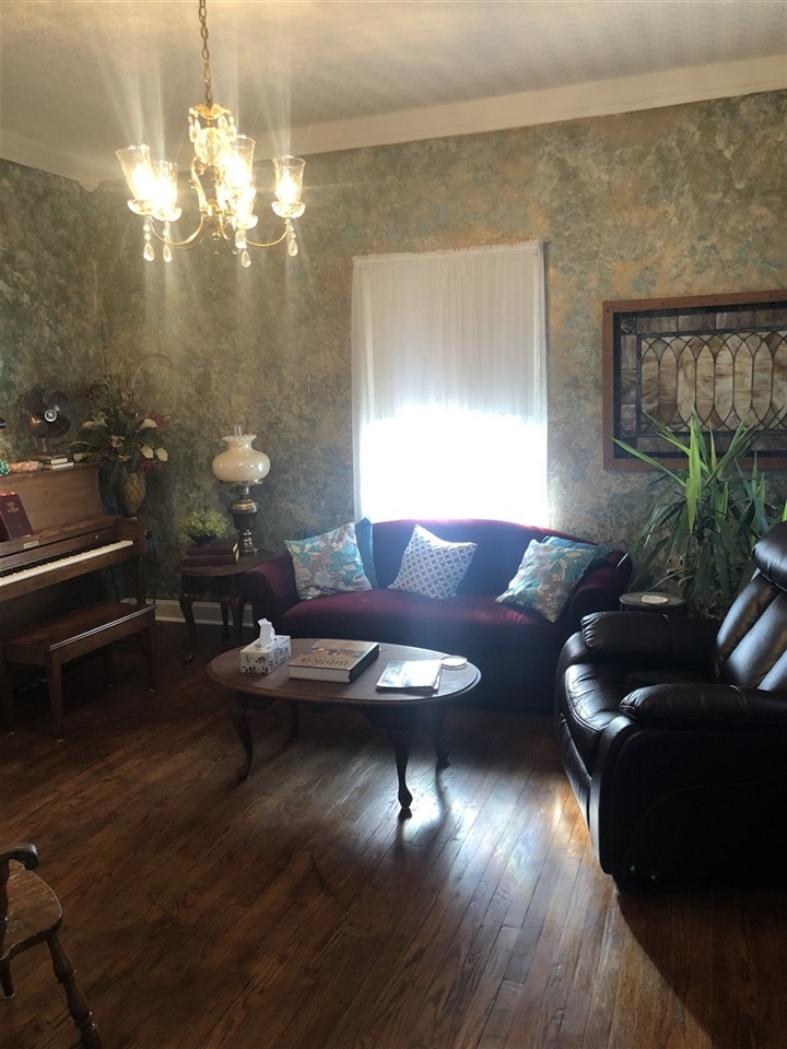 Listing Picture 1121 Elm Street West Point, KY 40177 MLS HK10048747